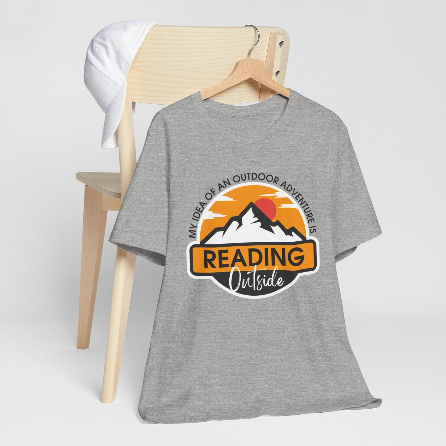 Reading Outside - Book Lovers T-shirt