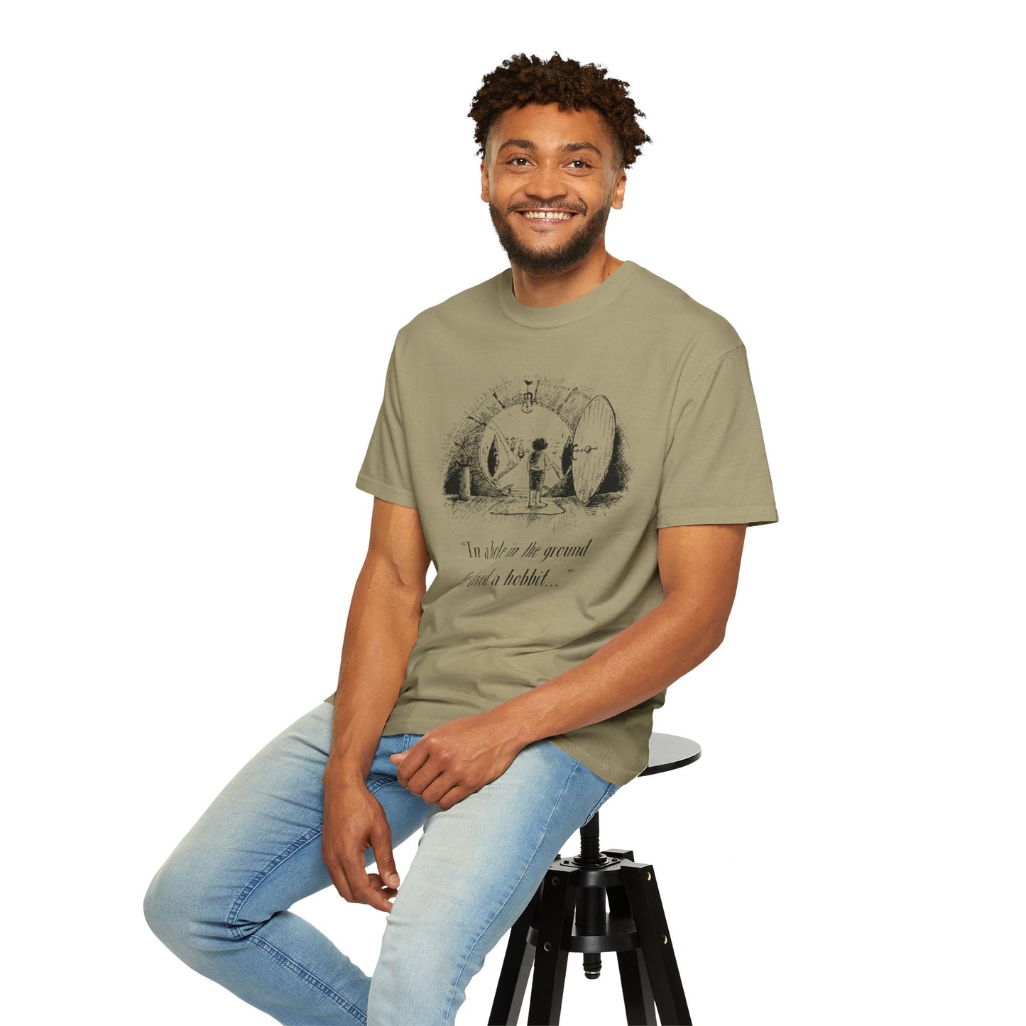 In a Hole in the Ground There Lived a Hobbit T-shirt - The Lord of The Rings