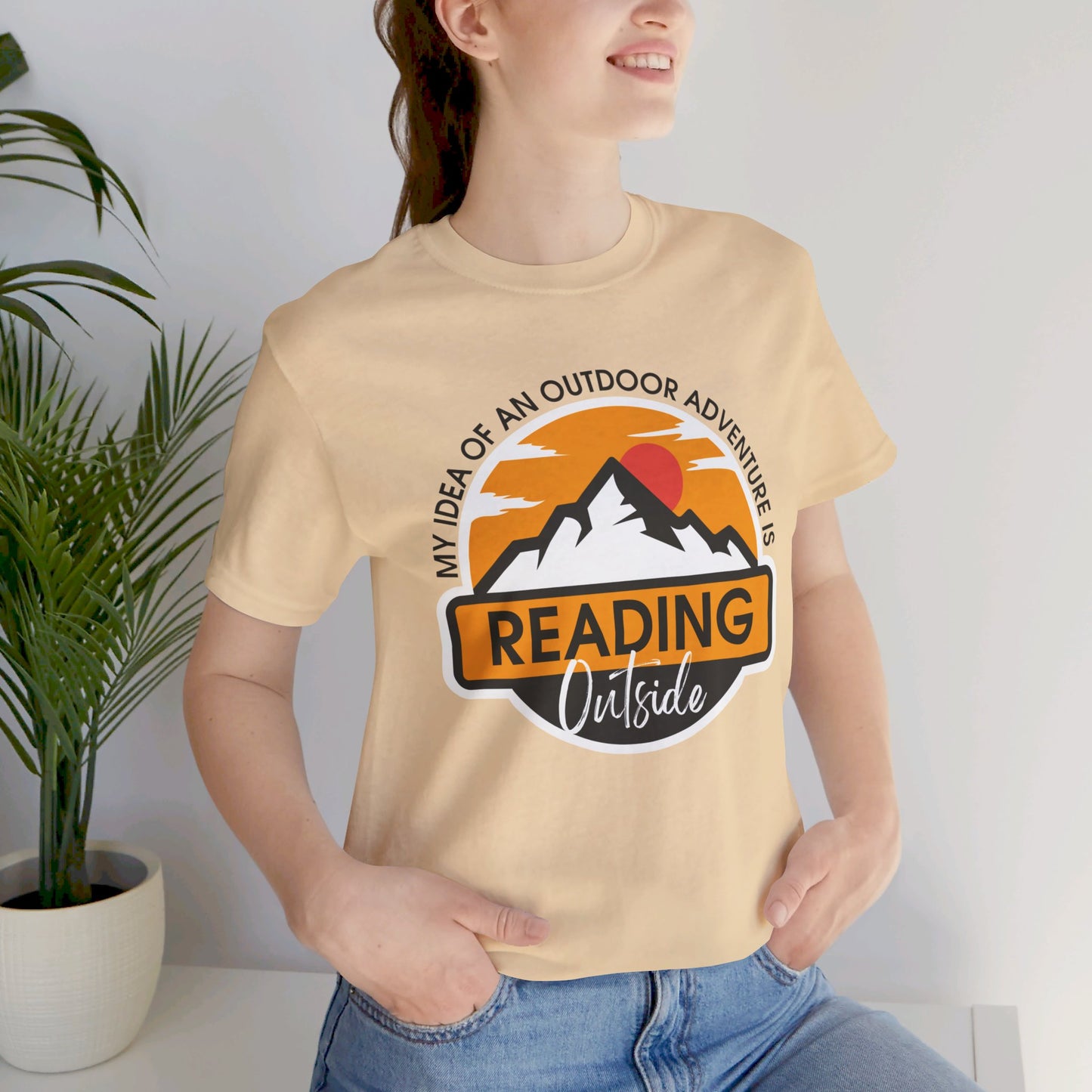 Reading Outside - Book Lovers T-shirt