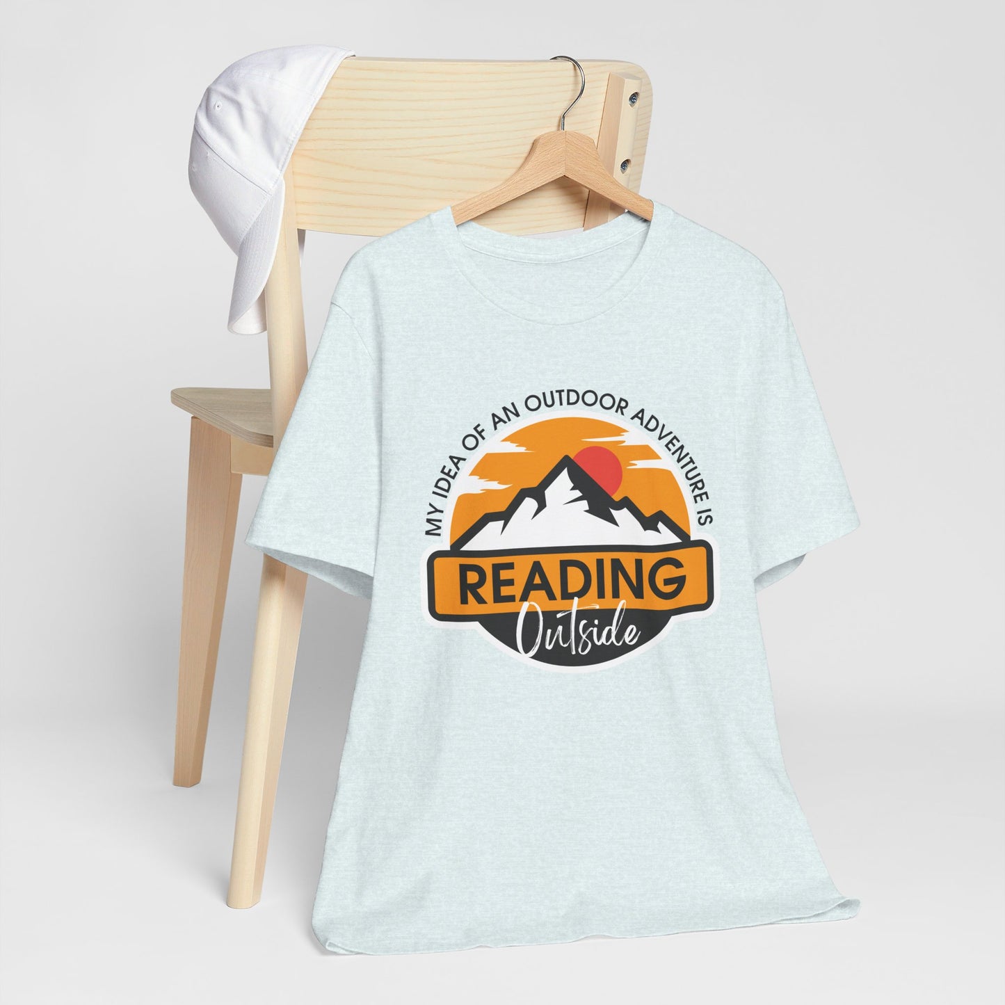 Reading Outside - Book Lovers T-shirt
