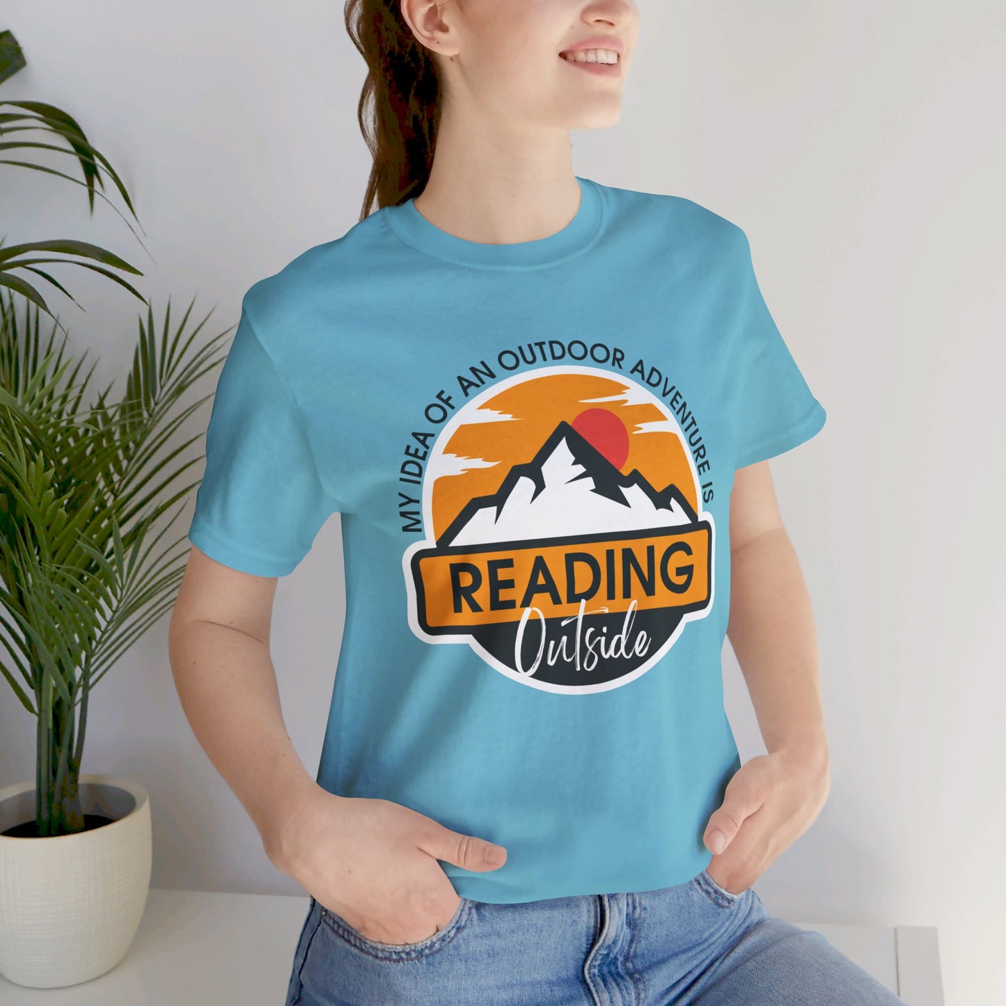 Reading Outside - Book Lovers T-shirt
