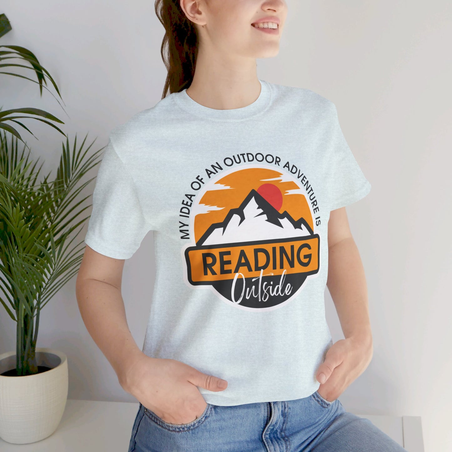 Reading Outside - Book Lovers T-shirt
