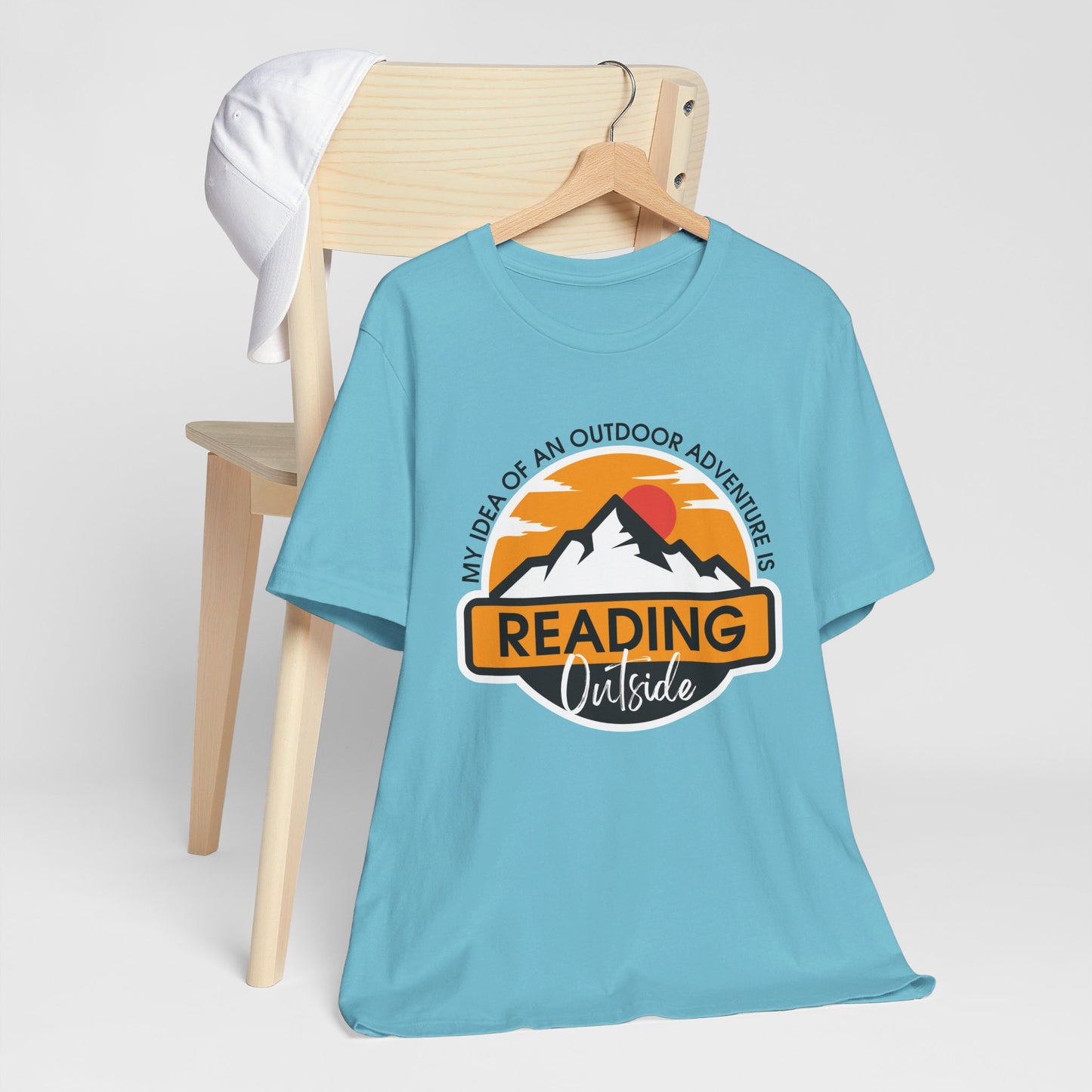 Reading Outside - Book Lovers T-shirt