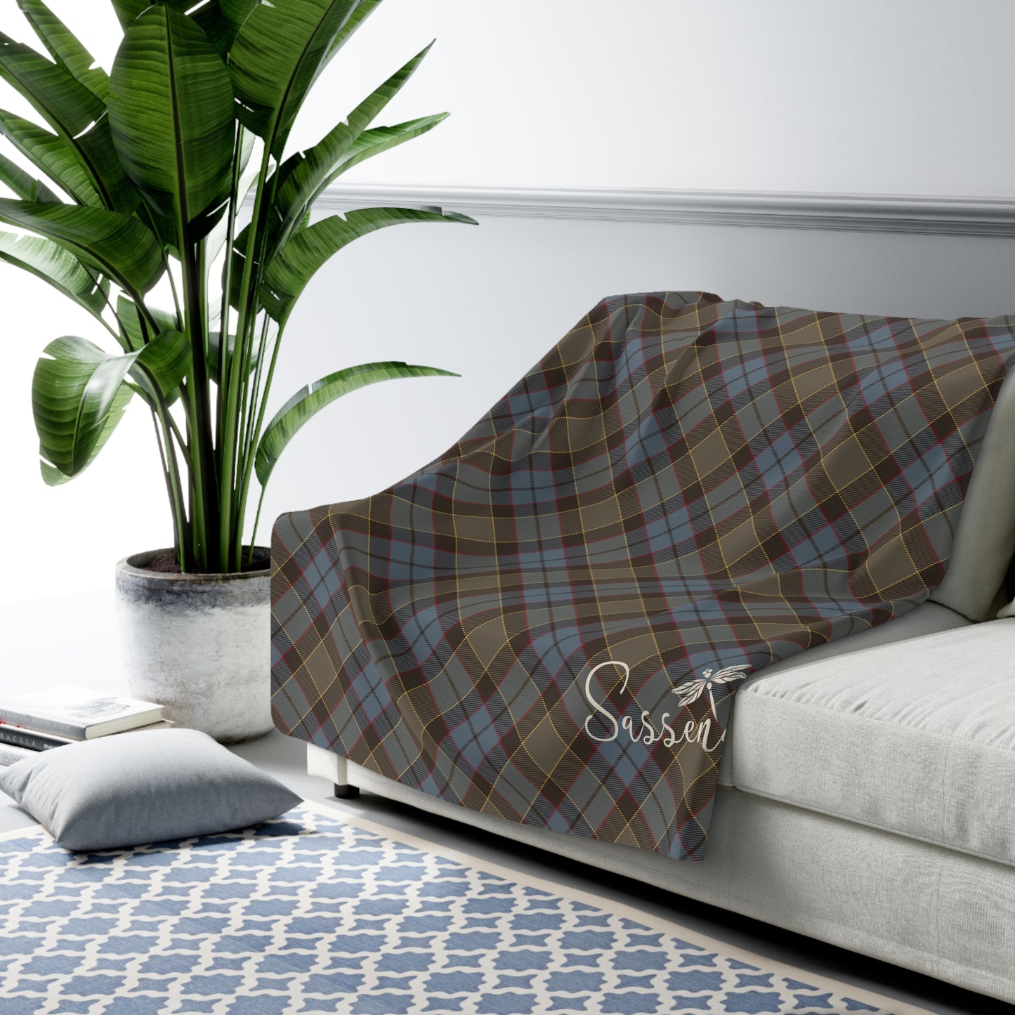 Sassenach Tartan Fleece - Outlander Blanket