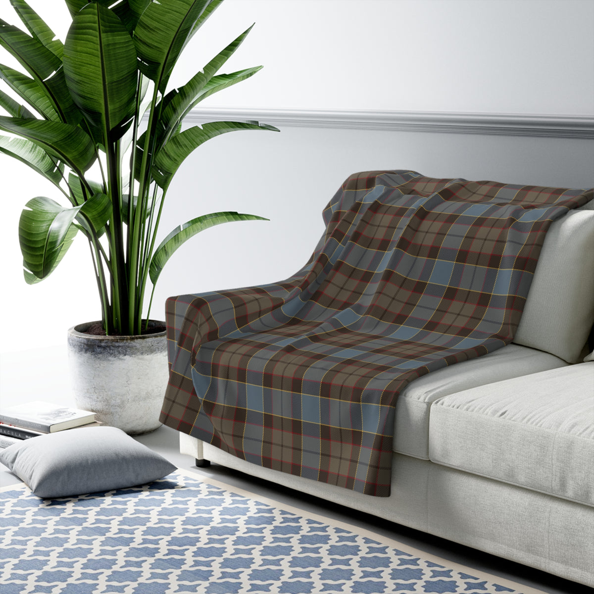 Outlander Fraser Tartan Sherpa Blanket