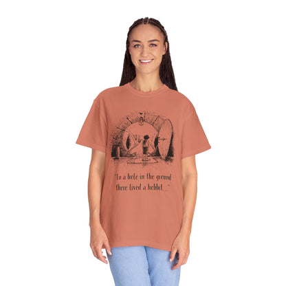 In a Hole in the Ground There Lived a Hobbit - The Lord of The Rings T-shirt