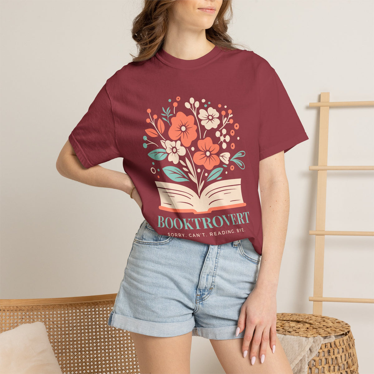 Booktrovert Oversized - Book Lovers T-shirt