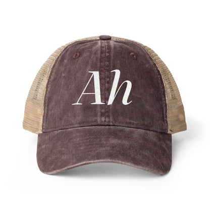 Ah - Emma M Lion Women's Mesh-Back Ponytail Cap