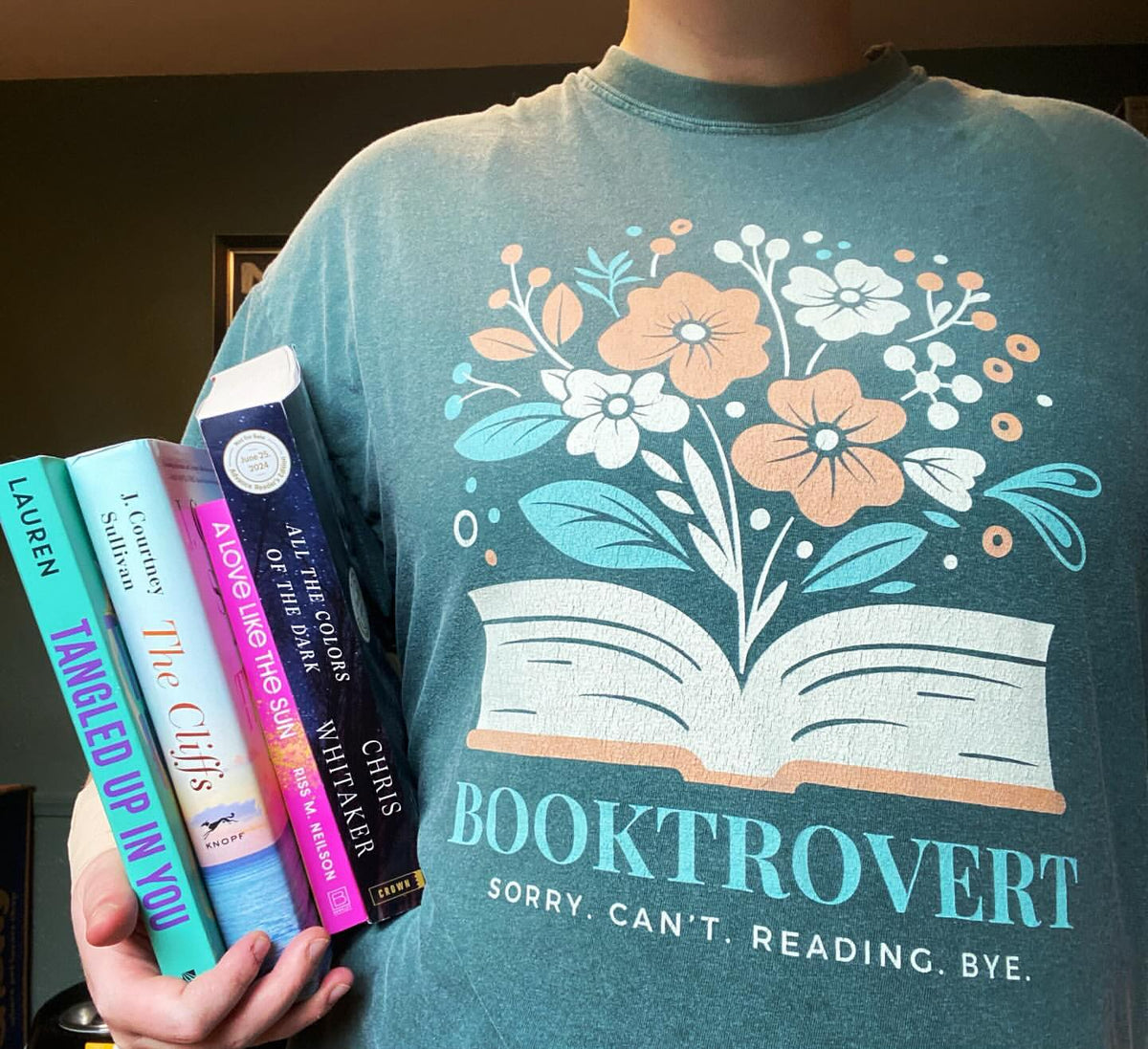 Booktrovert Oversized - Book Lovers T-shirt