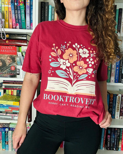 Booktrovert Oversized - Book Lovers T-shirt