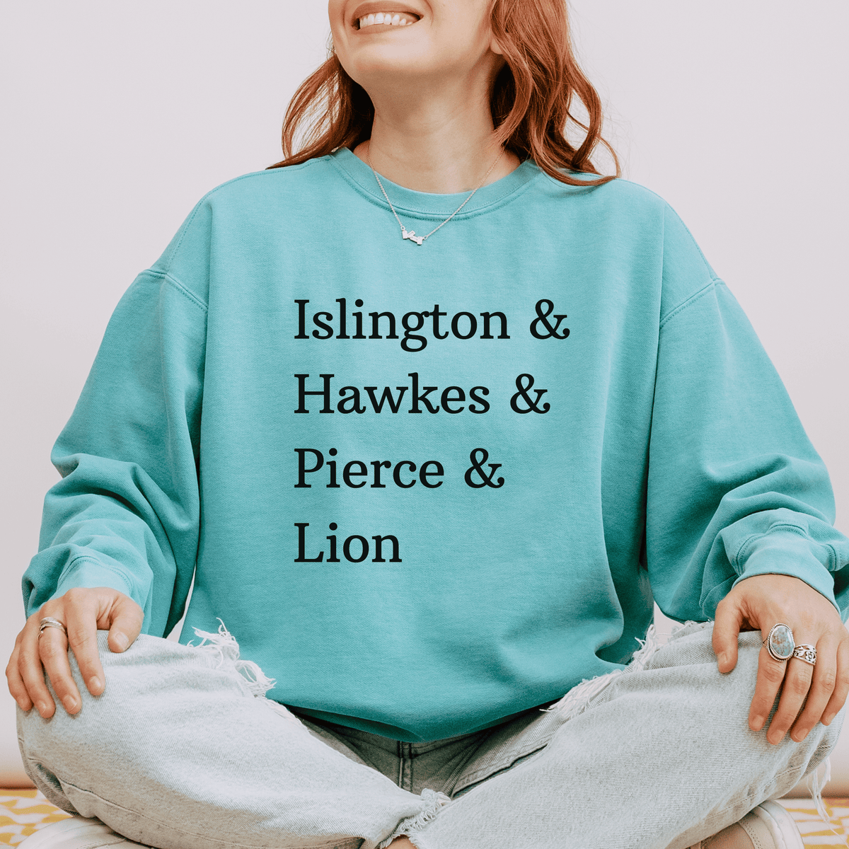 Islington Hawkes Pierce Lion - Emma M Lion Pastel Sweatshirt