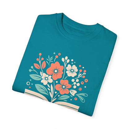 Booktrovert Oversized T-shirt - Book Lovers