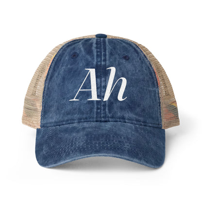 Ah - Emma M Lion Women's Mesh-Back Ponytail Cap