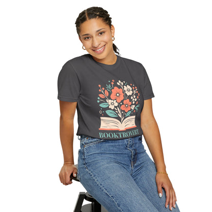 Booktrovert Oversized - Book Lovers T-shirt
